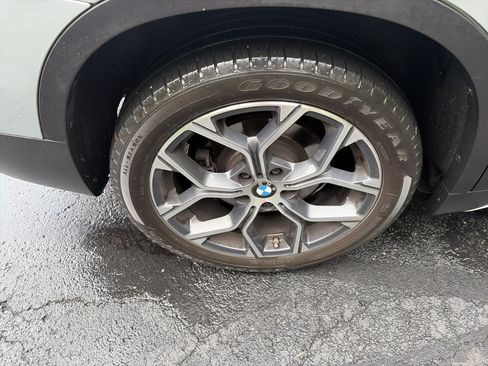 Used 2021 BMW X1 xDrive28i w/ Convenience Package AWD/4WD image 11