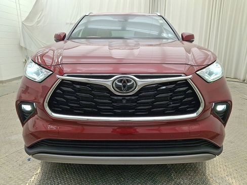 Used 2022 Toyota Highlander Platinum image 29