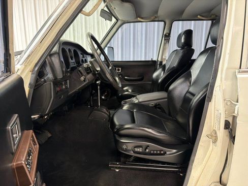 Used 1989 Toyota Land Cruiser AWD/4WD image 9