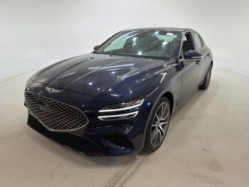 Used 2023 Genesis G70 2.0T image 1