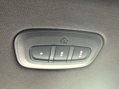 Used 2020 RAM 1500 Big Horn AWD/4WD image 32
