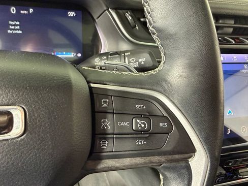 Used 2021 Jeep Grand Cherokee L Limited AWD/4WD image 25