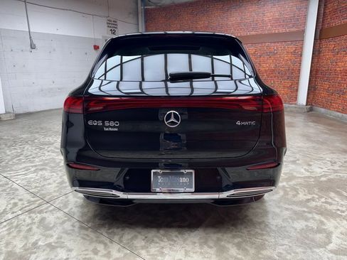 Used 2023 Mercedes-Benz EQS 580 4MATIC SUV image 4