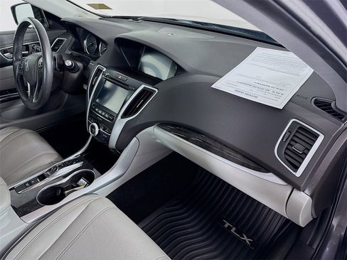 Used 2018 Acura TLX V6 w/ Technology Package image 29