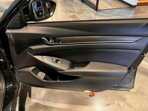 Used 2021 Honda Accord EX-L image 23