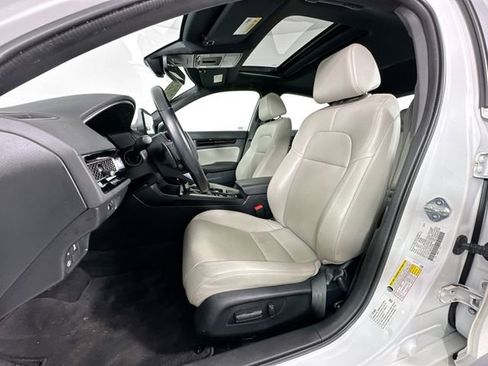 Used 2023 Honda Civic Sport Touring image 4