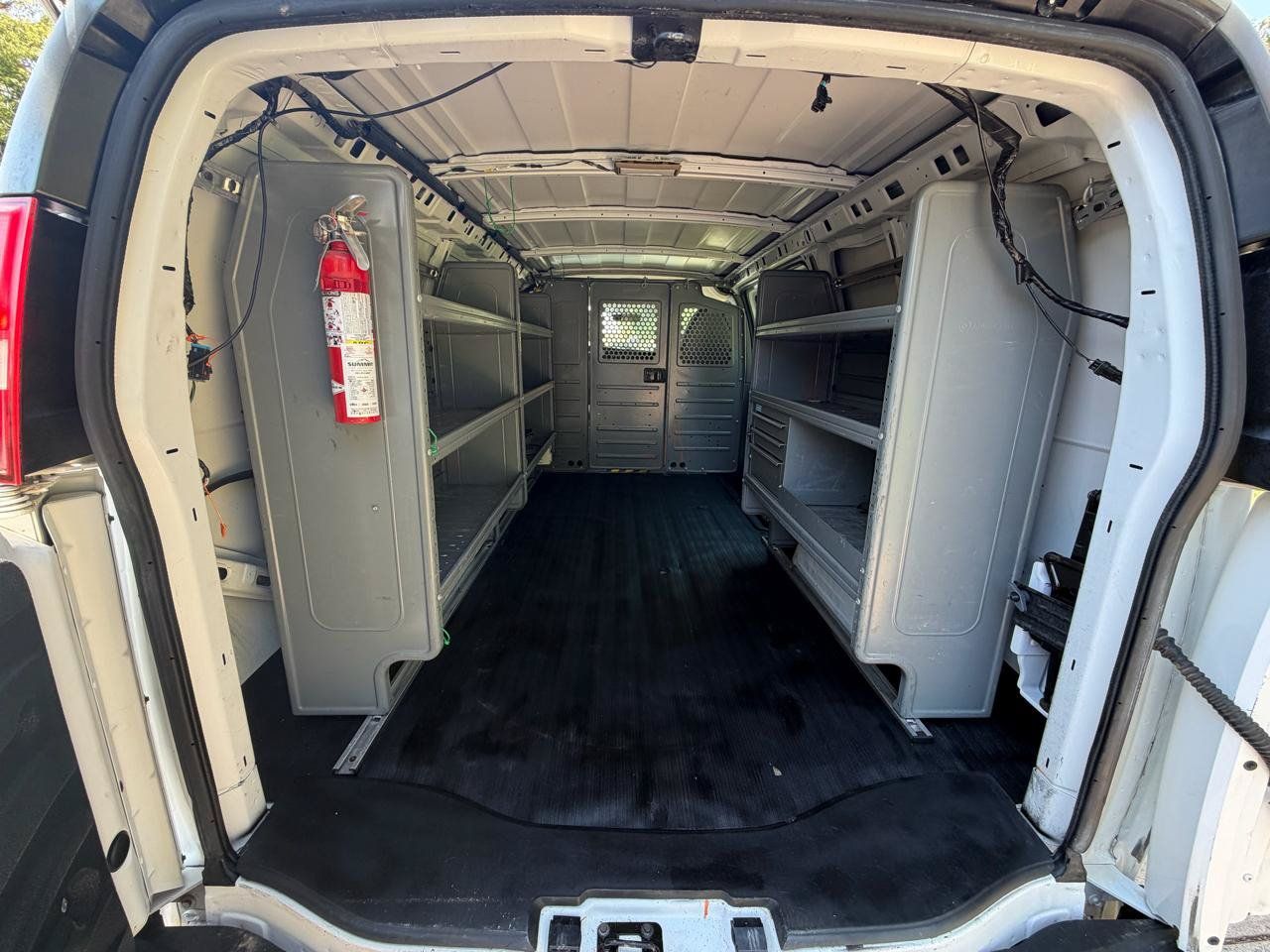Used 2013 Chevrolet Express 1500 AWD image 19