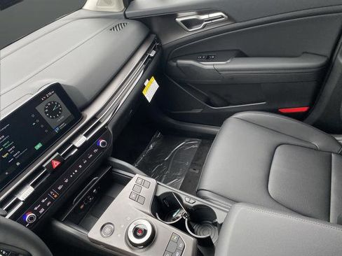 New 2026 Kia Sportage EX image 23
