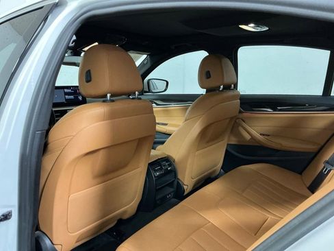 Used 2021 BMW 530i RWD image 25