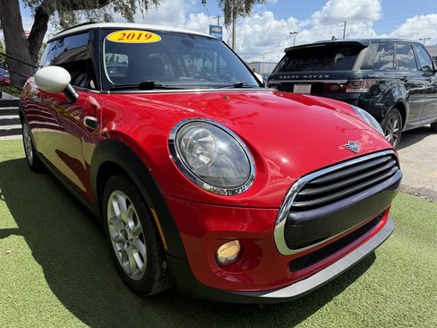 Used 2019 MINI Cooper 2-Door Hardtop FWD image 3