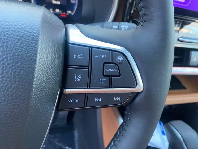 New 2026 Toyota Highlander Platinum AWD/4WD image 28
