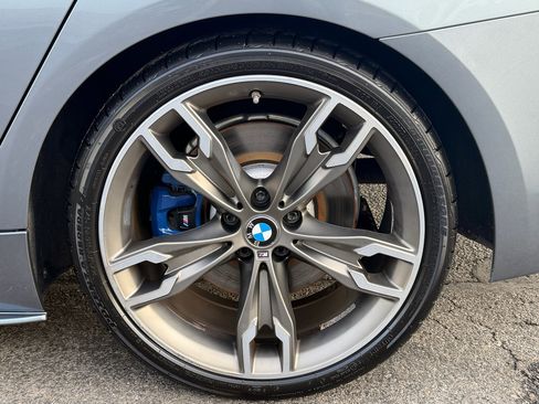 Used 2018 BMW M550i xDrive w/ Driving Assistance Package image 39