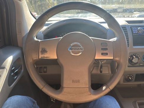 Used 2008 Nissan Frontier SE w/ SE Value Truck Pkg image 17