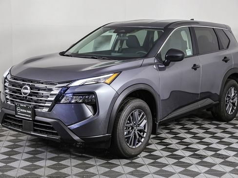 New 2026 Nissan Rogue S image 5