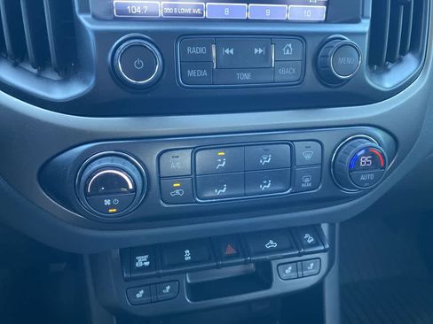 Used 2018 Chevrolet Colorado Z71 w/ Centennial Edition image 19