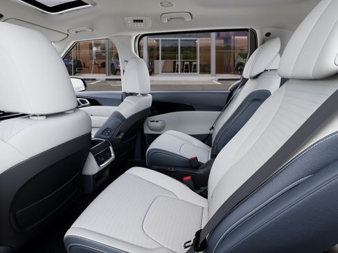 New 2026 Kia Carnival SX Prestige FWD image 18