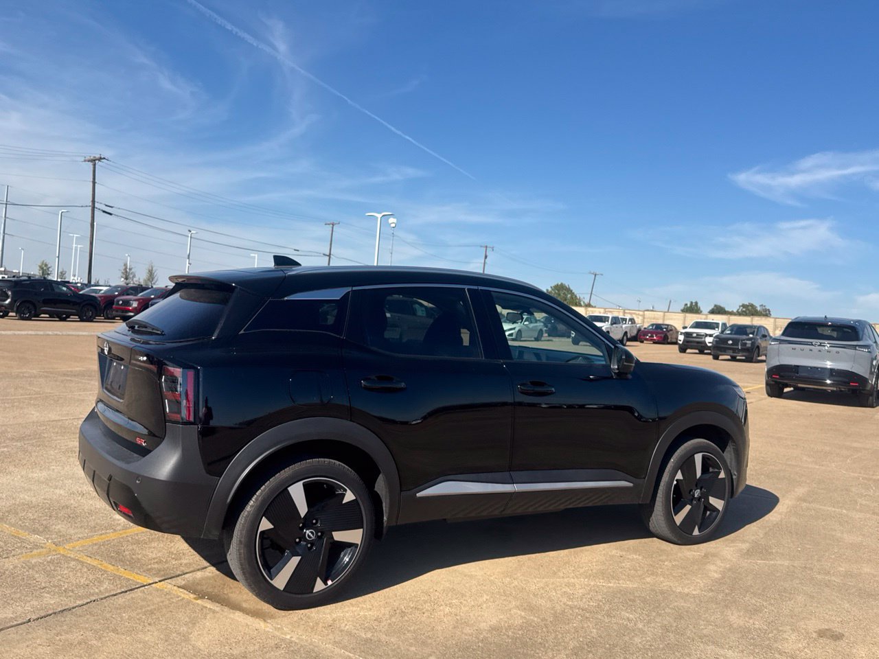 Certified 2026 Nissan Kicks SR FWD image 24