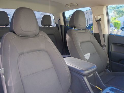 Used 2022 Chevrolet Colorado LT w/ Safety Package image 26