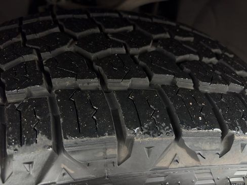 Used 2022 Chevrolet Tahoe LT w/ Luxury Package image 10