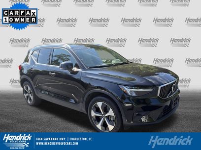 Certified 2023 Volvo XC40 B5 Ultimate w/ Climate Package