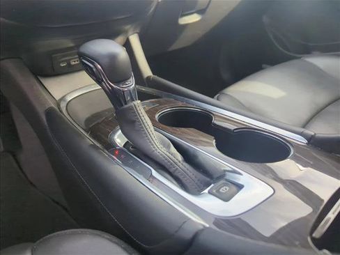 Used 2024 Chevrolet Malibu LT image 14