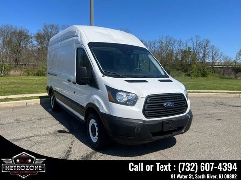 Used 2019 Ford Transit 250 148 High Roof RWD image 3