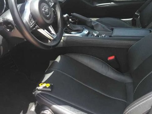 Used 2025 MAZDA MX-5 Miata RF Grand Touring RWD image 9