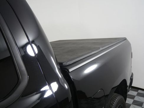 Used 2023 RAM 1500 Laramie AWD/4WD image 10