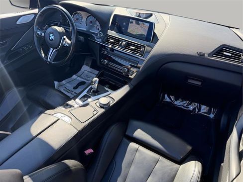 Used 2017 BMW M6 Convertible image 27