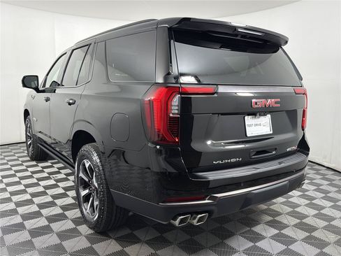 New 2026 GMC Yukon AT4 Ultimate w/ LPO, Floor Liner Package AWD/4WD image 4