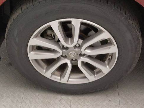 Used 2015 Nissan Pathfinder SV FWD image 31