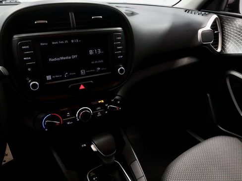 Used 2025 Kia Soul LX w/ LX Technology Package image 30