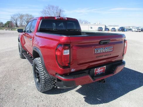 New 2026 GMC Canyon Denali image 11