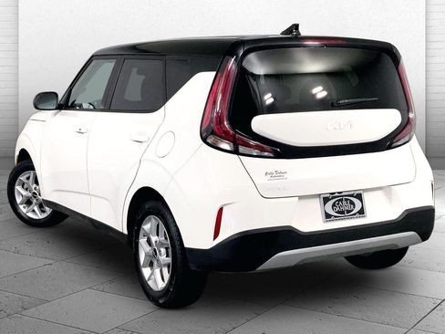 Certified 2025 Kia Soul S FWD image 11