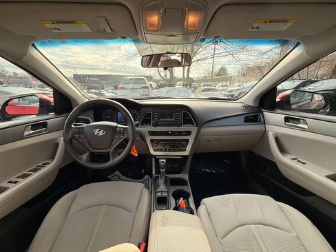 Used 2015 Hyundai Sonata SE image 17