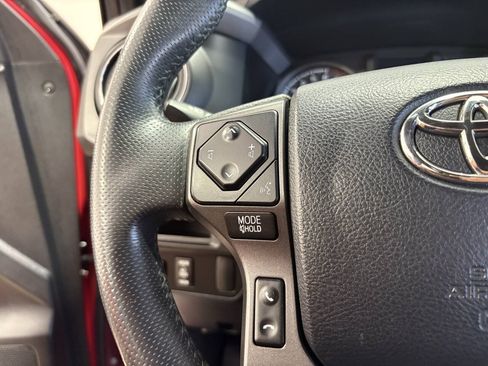 Used 2016 Toyota Tacoma TRD Off-Road w/ Towing Package RWD image 19