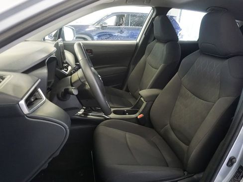 Used 2024 Toyota Corolla Cross LE FWD image 14