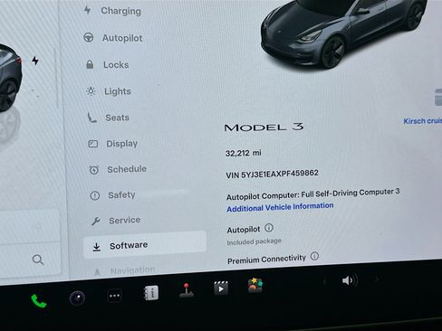 Used 2023 Tesla Model 3 Standard Range image 17