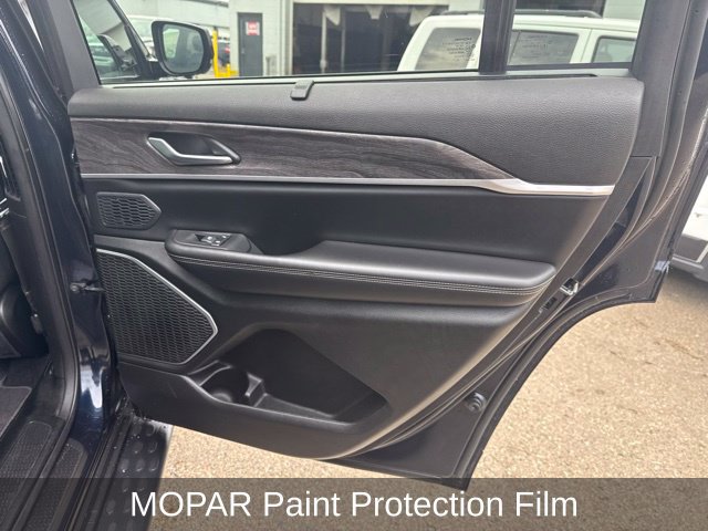 Used 2024 Jeep Grand Cherokee L Limited w/ Luxury Tech Group II AWD/4WD image 26
