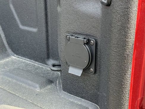 Certified 2025 Chevrolet Silverado 1500 High Country image 13