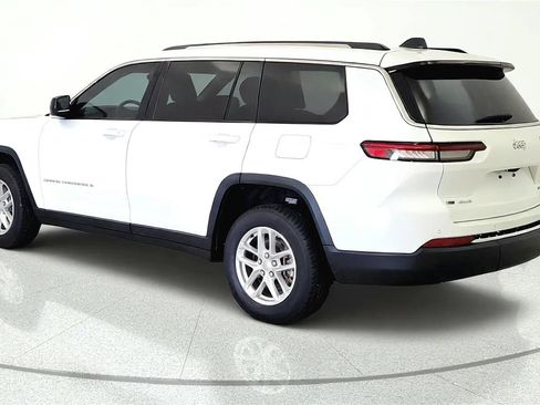 Used 2022 Jeep Grand Cherokee L Laredo w/ Luxury Tech Group I AWD/4WD image 5