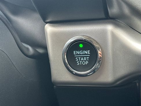 Certified 2024 Ford Expedition Max XLT image 22