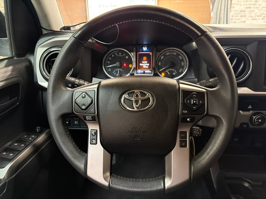Used 2021 Toyota Tacoma SR5 w/ SR5 Appearance Package (SM) RWD image 18
