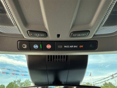 Used 2023 Chevrolet Silverado 1500 LT Trail Boss w/ Protection Package image 23