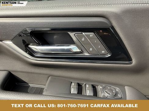 Used 2025 GMC Yukon XL Denali AWD/4WD image 22