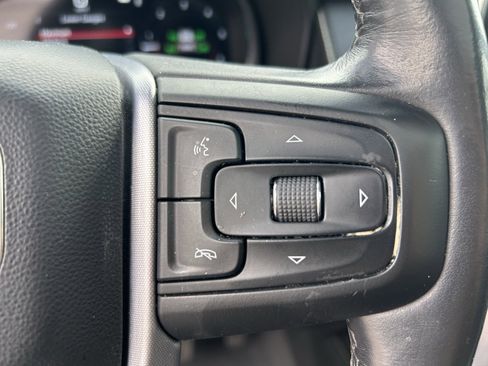 Used 2022 GMC Yukon SLT w/ SLT Premium Package image 22