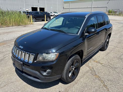 Used 2014 Jeep Compass Latitude AWD/4WD image 7