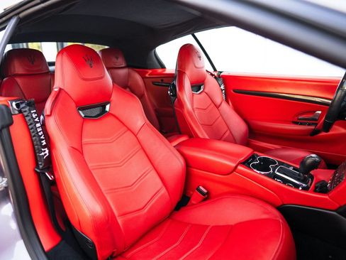 Used 2015 Maserati GranTurismo MC RWD image 14