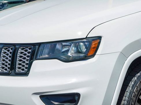 Used 2019 Jeep Grand Cherokee Altitude RWD image 8