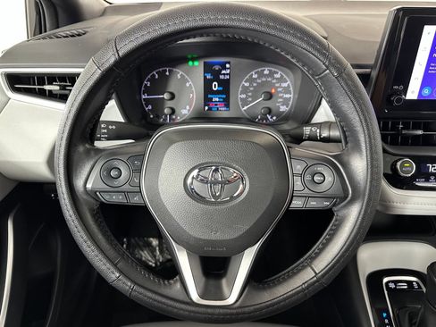 Used 2023 Toyota Corolla SE w/ SE Premium Package FWD image 9